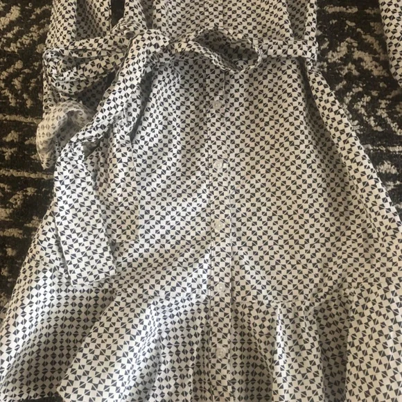 Dress - Picture 3 of 6